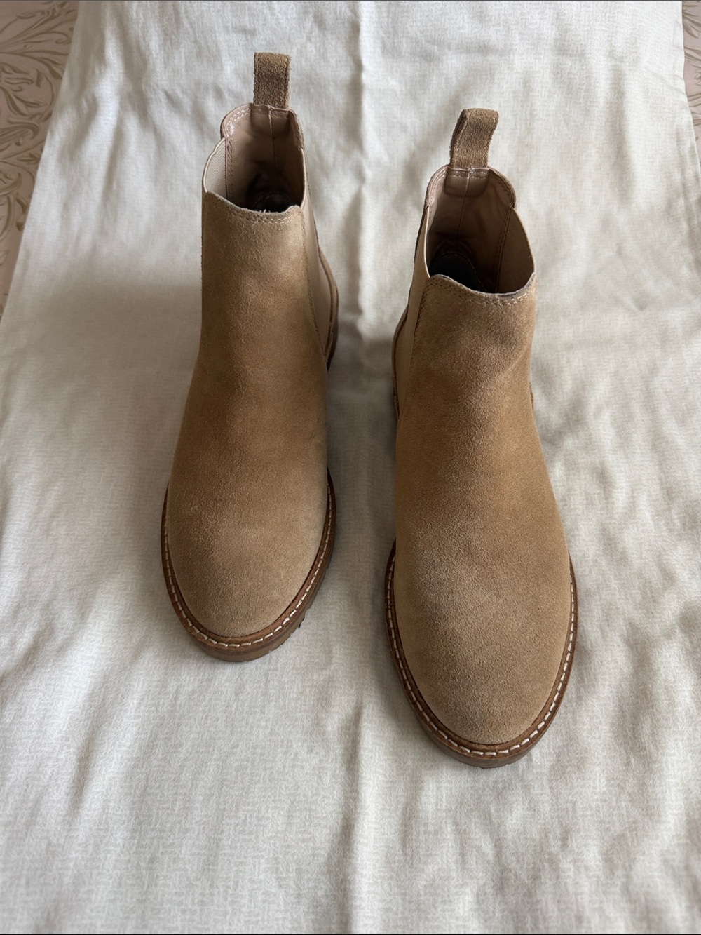 Steve Madden Tan Suede Chelsea Ankle Boots